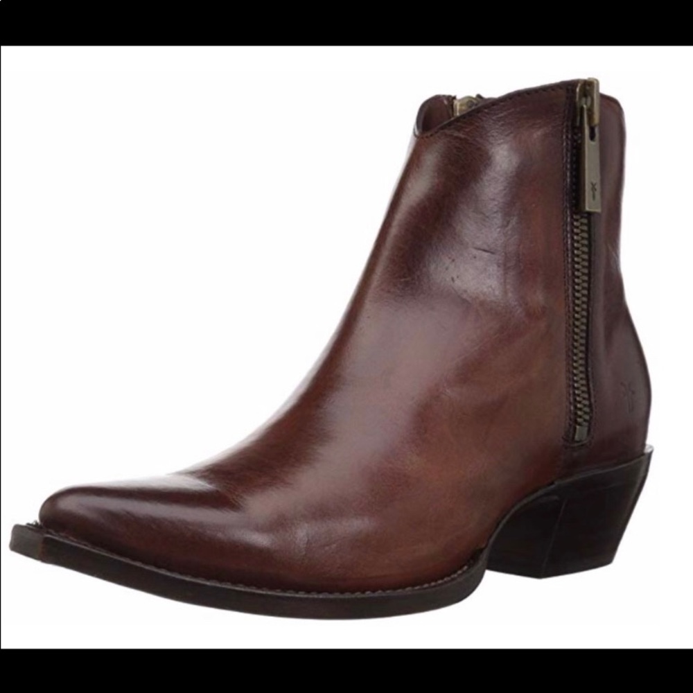 Frye Sacha Zip Shortie boots 7.5